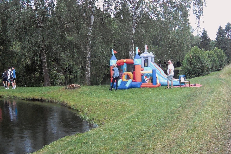 DEN24